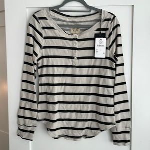 NWT Chaser thermal henley! Grey/Black Sz. Medium